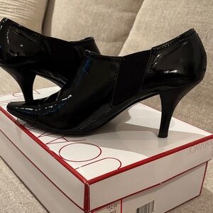 Joan & David Shiny Black Heeled Booties